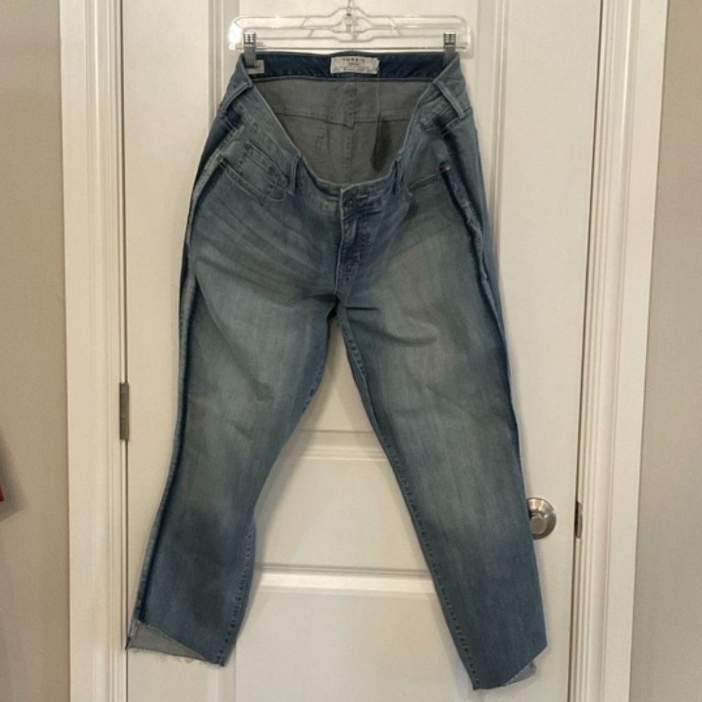 NWT Torrid Ankle Skinny Jeans